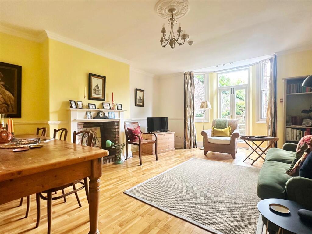 Apartment in York, Bootham, Clifton - View 2