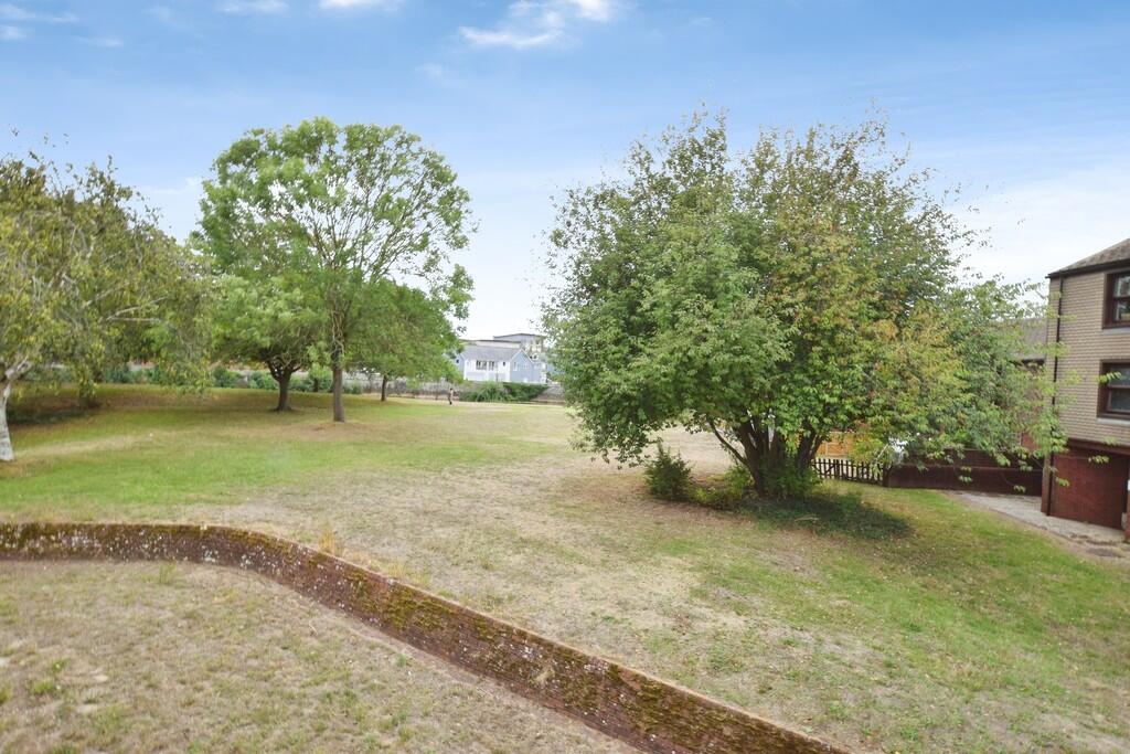 Apartment in Exeter, St Thomas - More