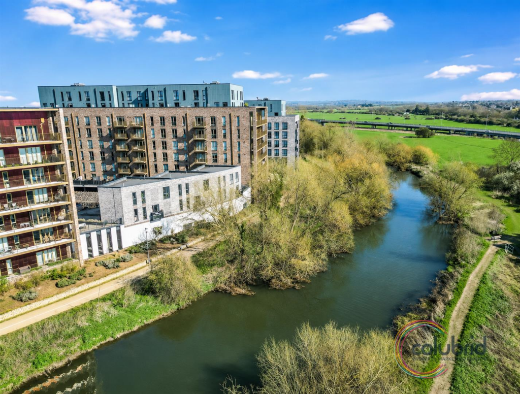 Apartment in Chelmsford, Springfield Park - View 4
