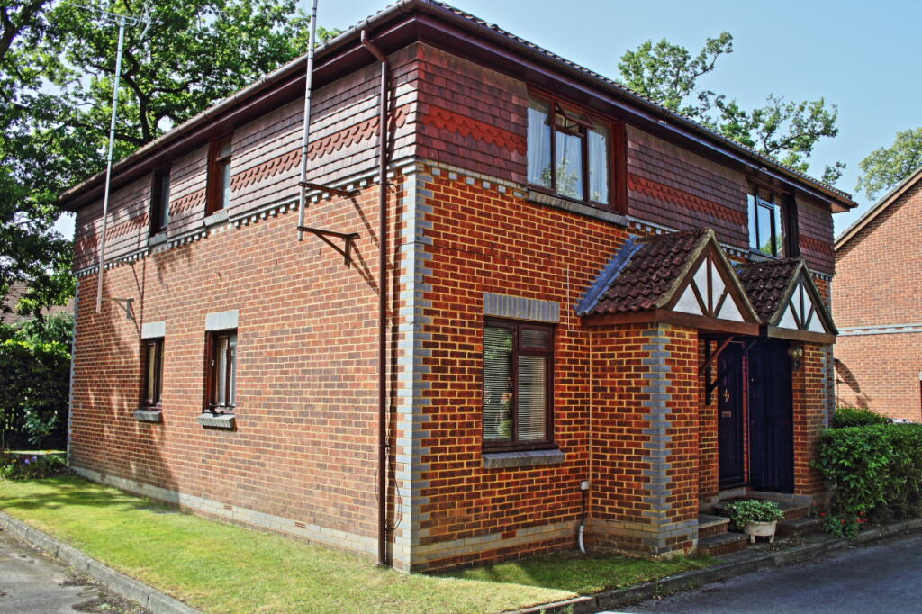 Main image of property: Oriental Road, Woking