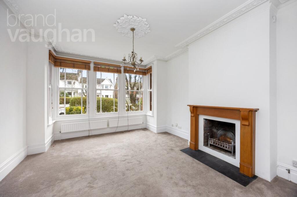 House in Brighton, Hollingdean - More