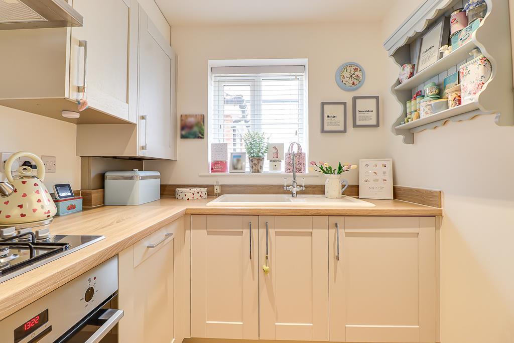 House in Southend-on-Sea - View 2