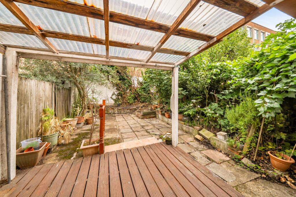 House in London - View 4