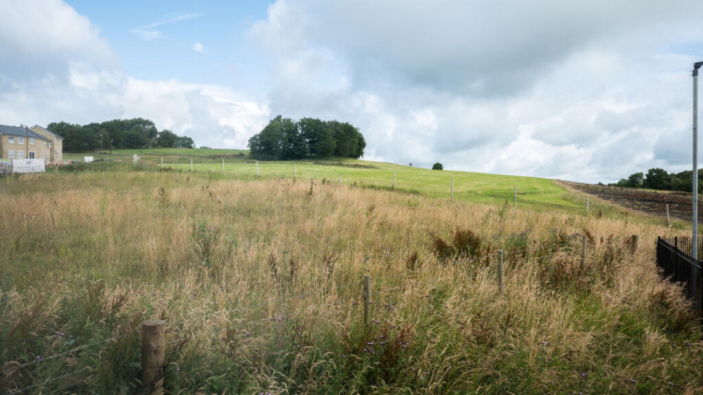 Buxton, Derbyshire, SK17 9GP photo 2