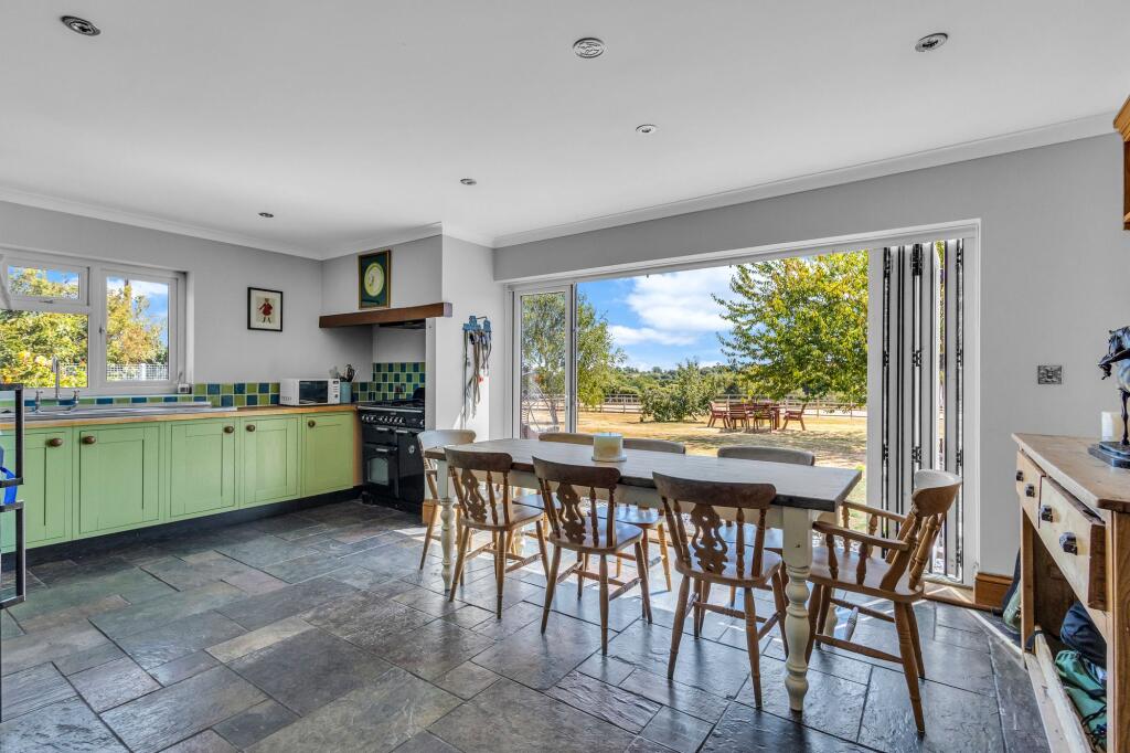 House in Dover, Guston - View 5