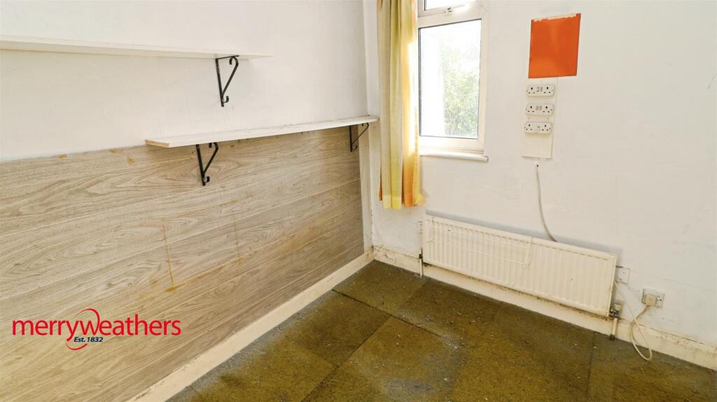 House in Rotherham, Swinton - More