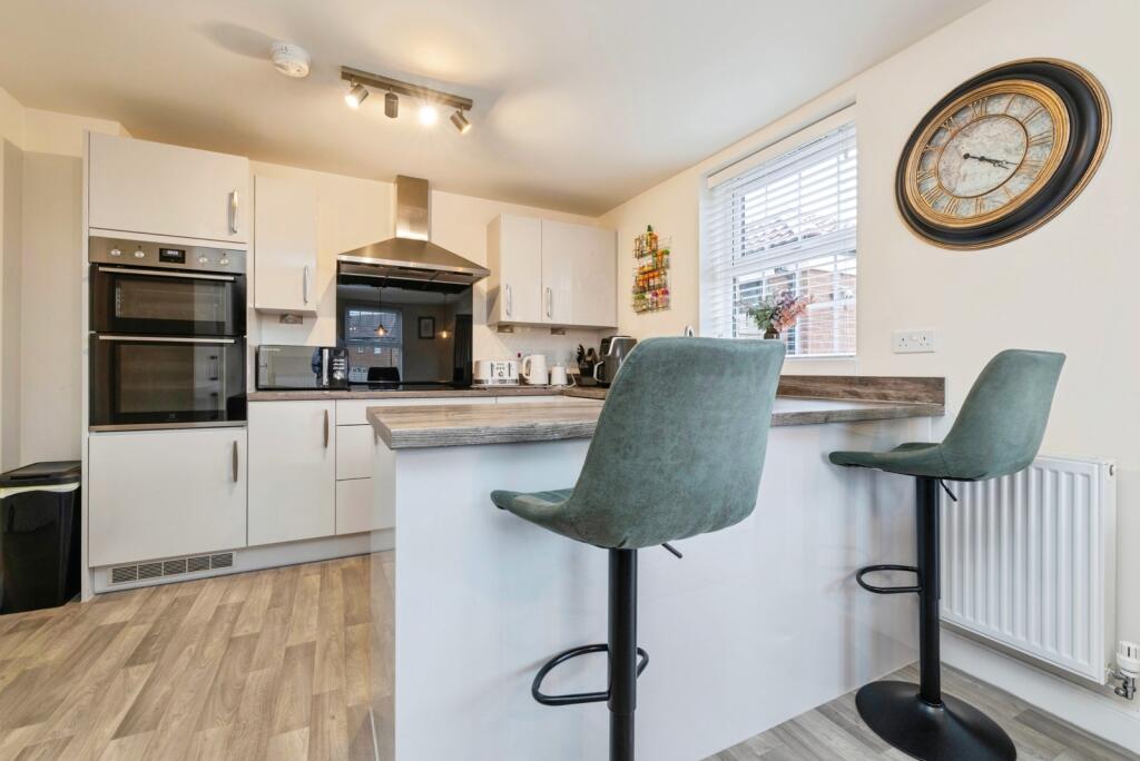 House in Darlington - More