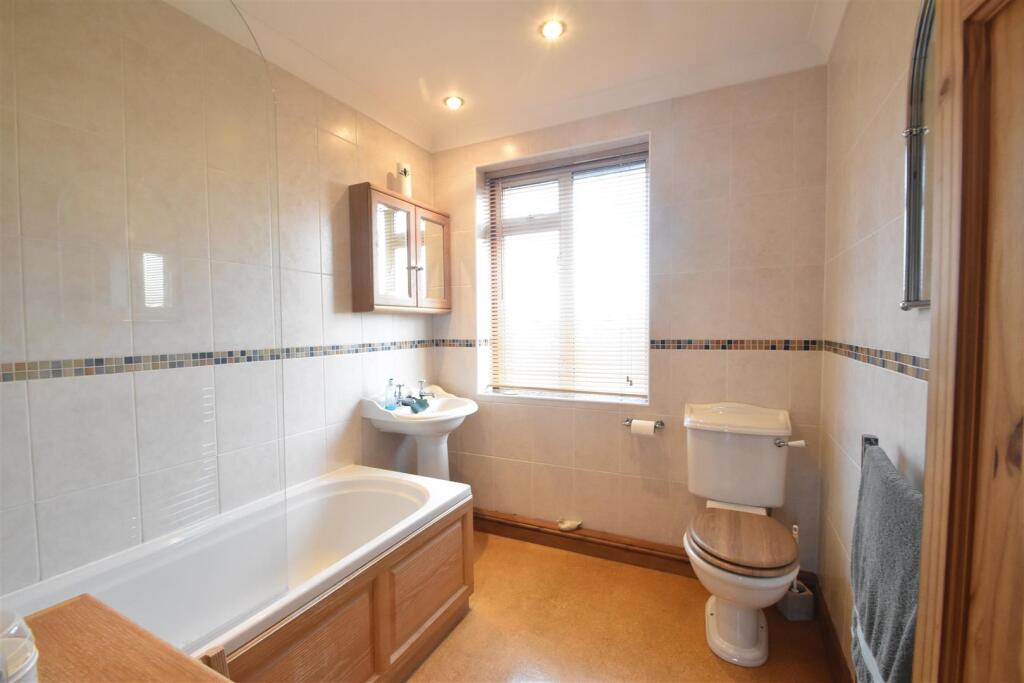 House in Shrewsbury, Shropshire - More