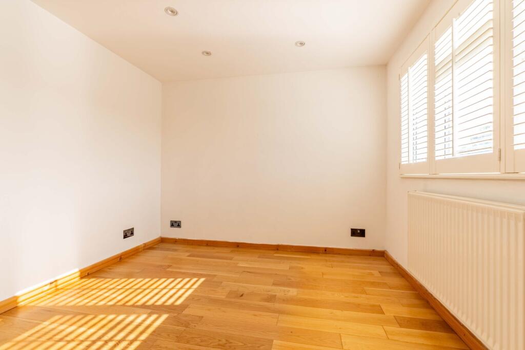 Additional image 4 of Castle Road, St Albans, Herts, AL1