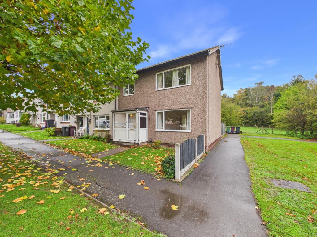 Main image of property: Summerwood Place, Dronfield, Derbyshire, S18