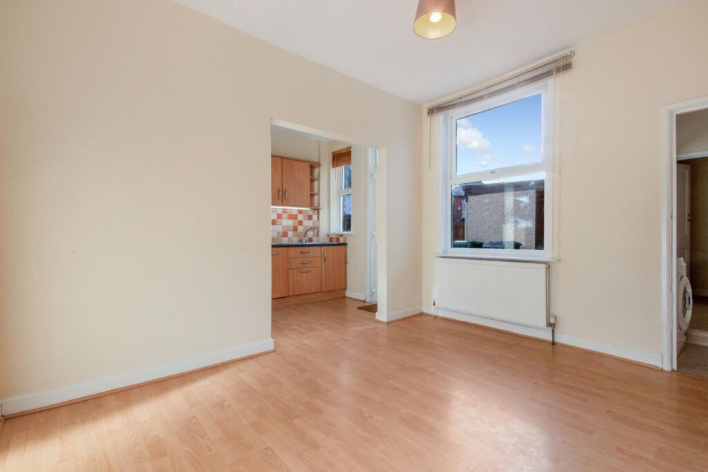 House in Broxtowe, Beeston - View 4