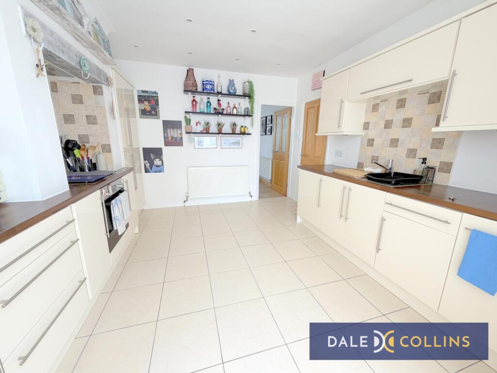House in Stoke-on-Trent - More