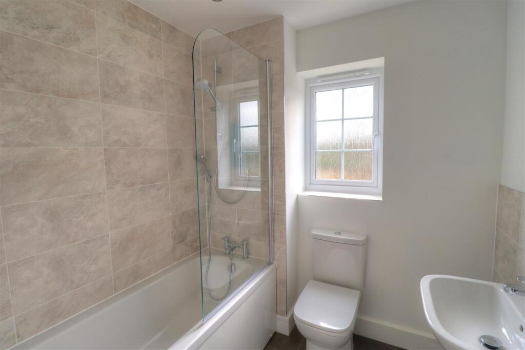 House in Worcester - View 5