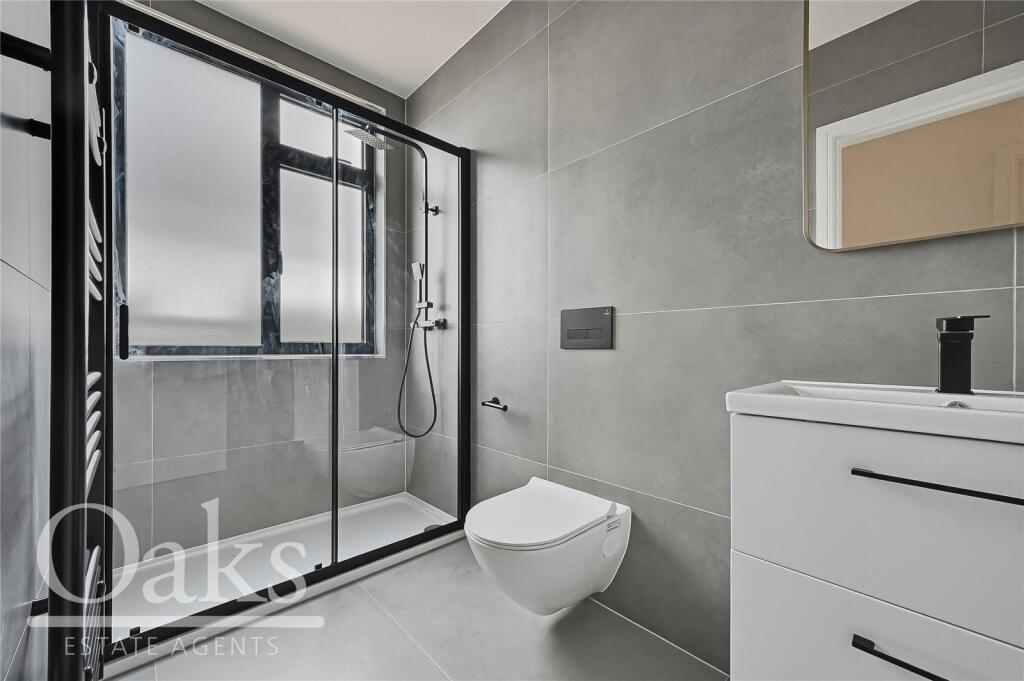 Apartment in London - More