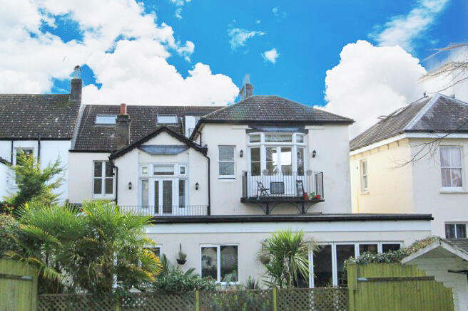 Apartment in Brighton, Round Hill - View 2