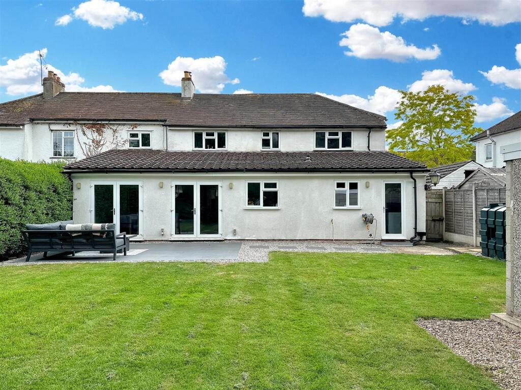 Main image of property: Floral Villas, Sutton-On-Trent, Newark