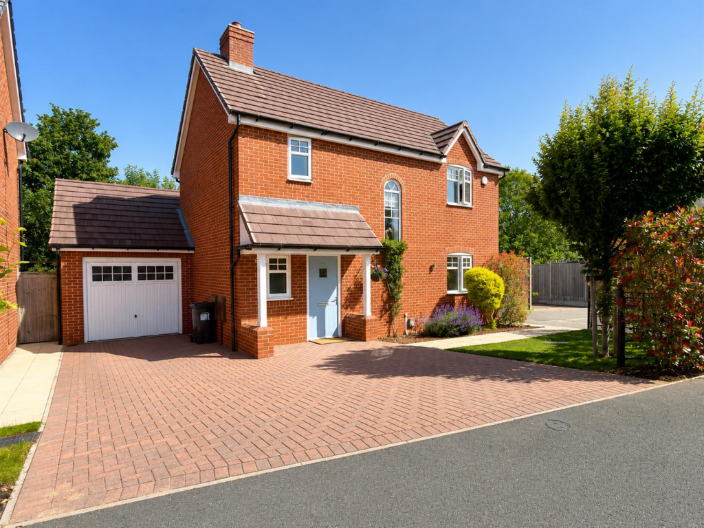 Main image of property: Leam View, Radford Semele, Leamington Spa