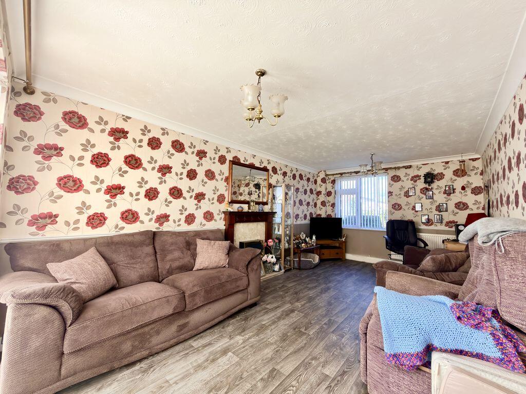 Beale Close, Birmingham photo 2