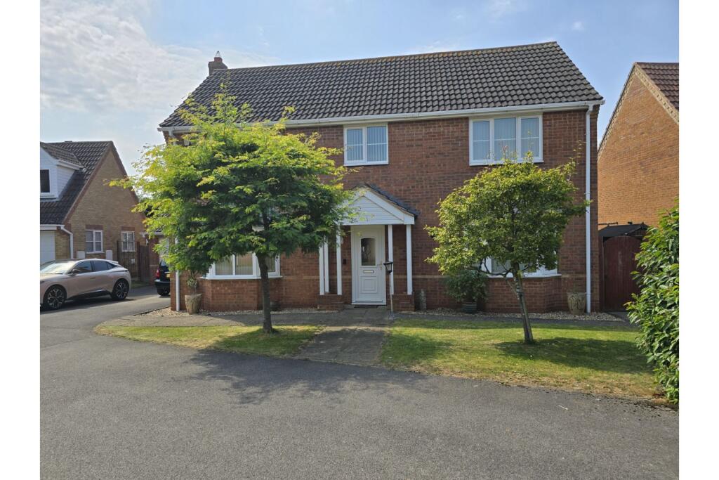Chapter Close, Welton, Lincoln, LN2 photo 3