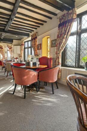 8685235-interior24.jpg