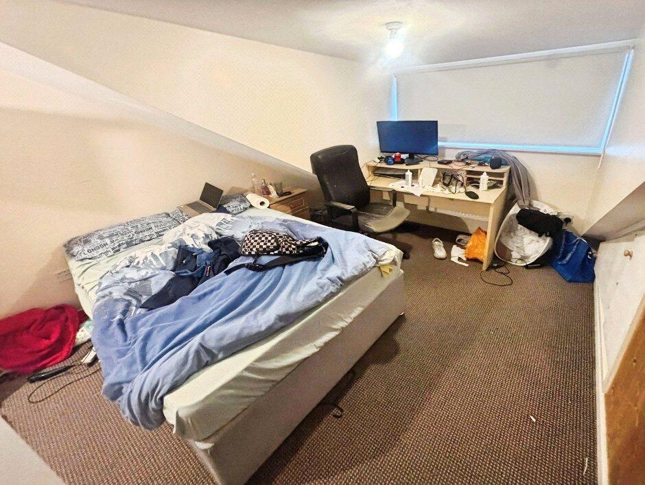 Apartment in Southampton - View 4