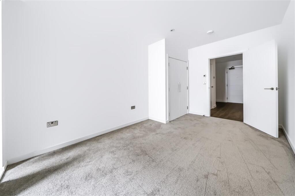 Apartment in London, Earlsfield - More