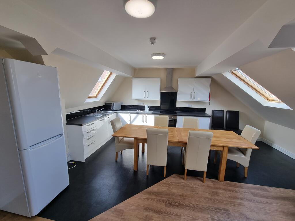 House in Leamington Spa, Sydenham, Royal Leamington Spa - View 2
