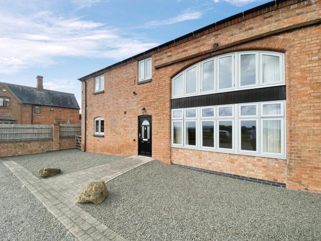 Main image of property: Snitterfield, Stratford-upon-Avon
