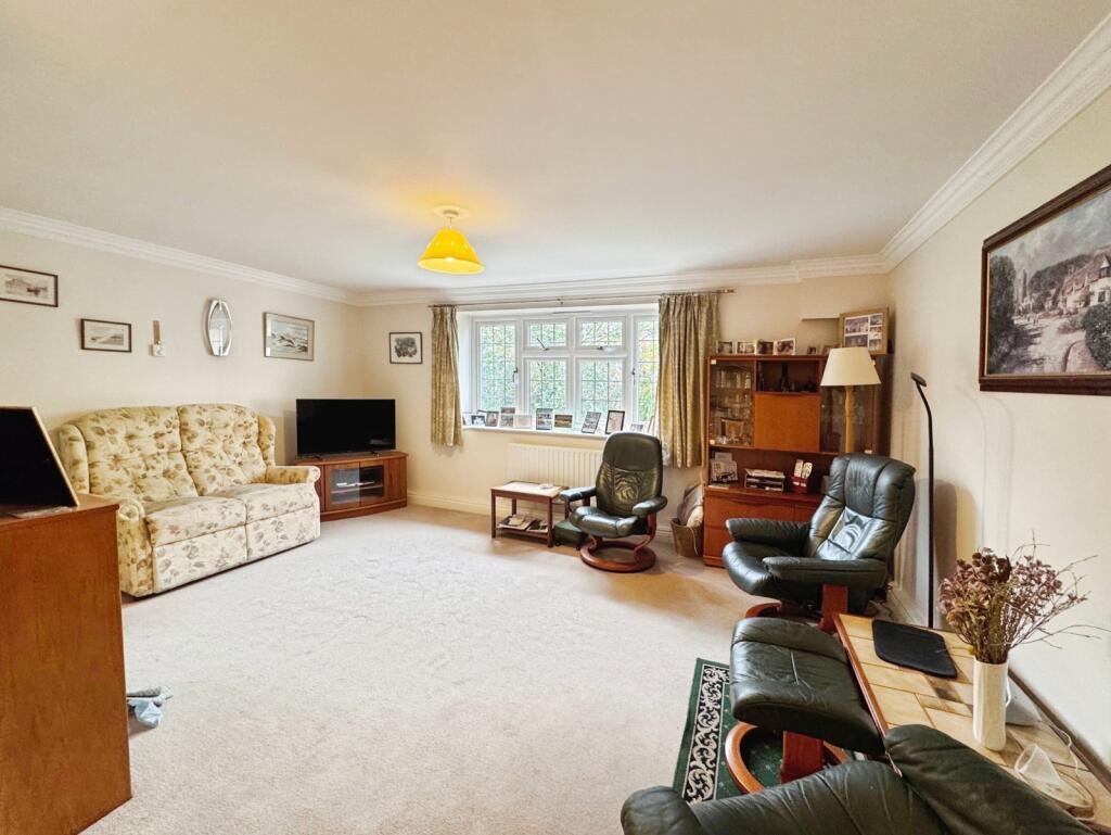 Apartment in Guildford - View 3