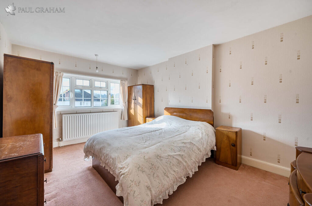 House in London, Carshalton Beeches - More