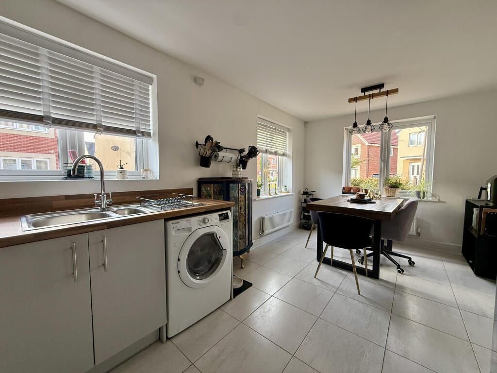House in Bridgwater, Somerset - View 4