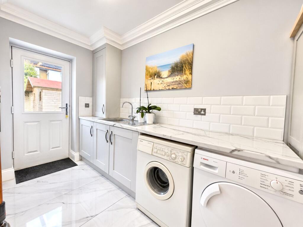 House in West Kirby, Grange - View 5