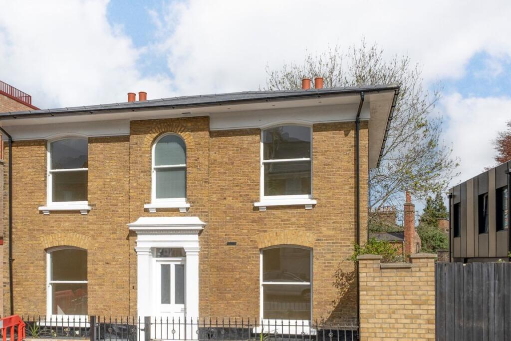 Main image of property: Geoffrey Road, Brockley
