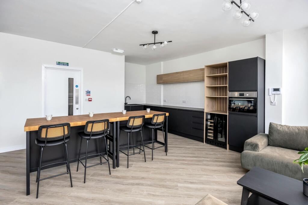 West Street, 59, Academy House-004.jpg