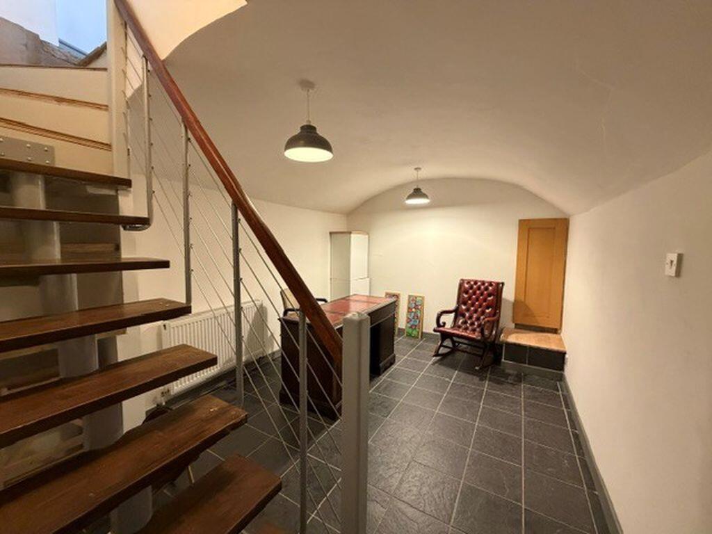 Apartment in Halifax - More