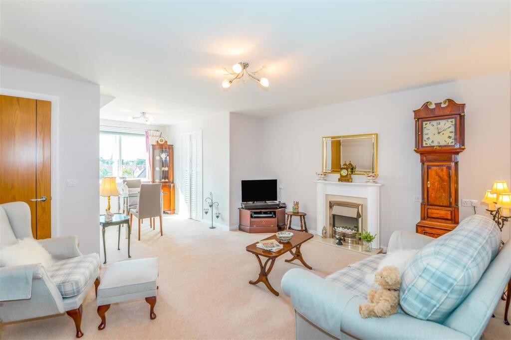 Apartment in Manchester - View 2