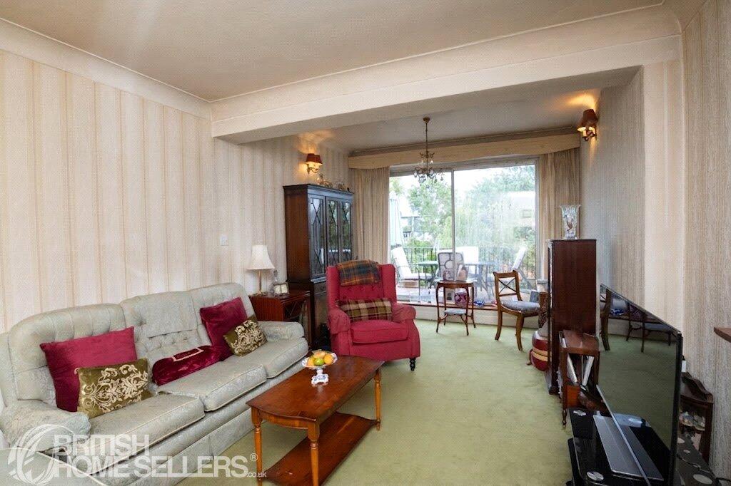 House in Enfield - View 4