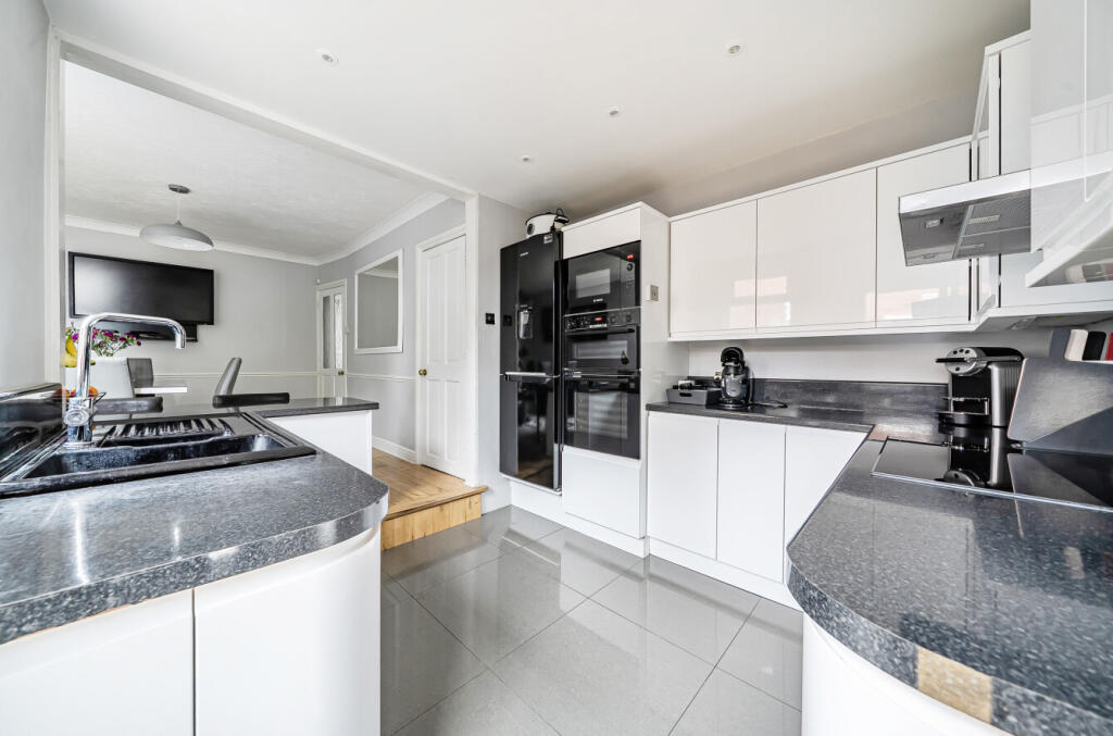 Recreation Road, Tilehurst, Reading – pohled 5