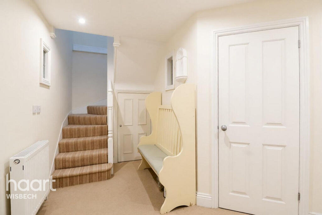 House in Peterborough - View 5