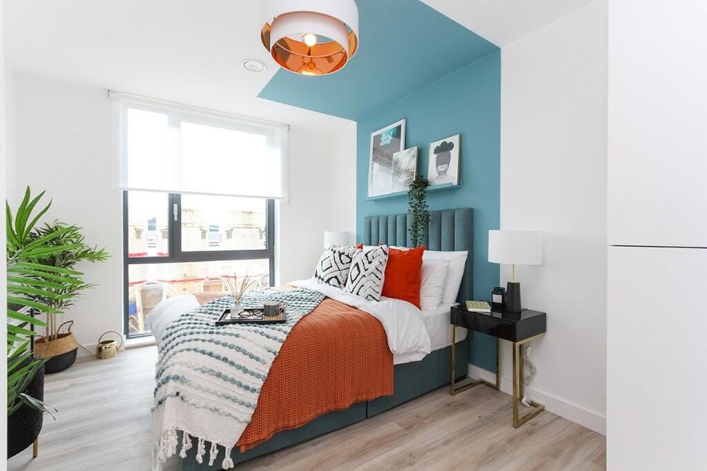 Apartment in Luton - More
