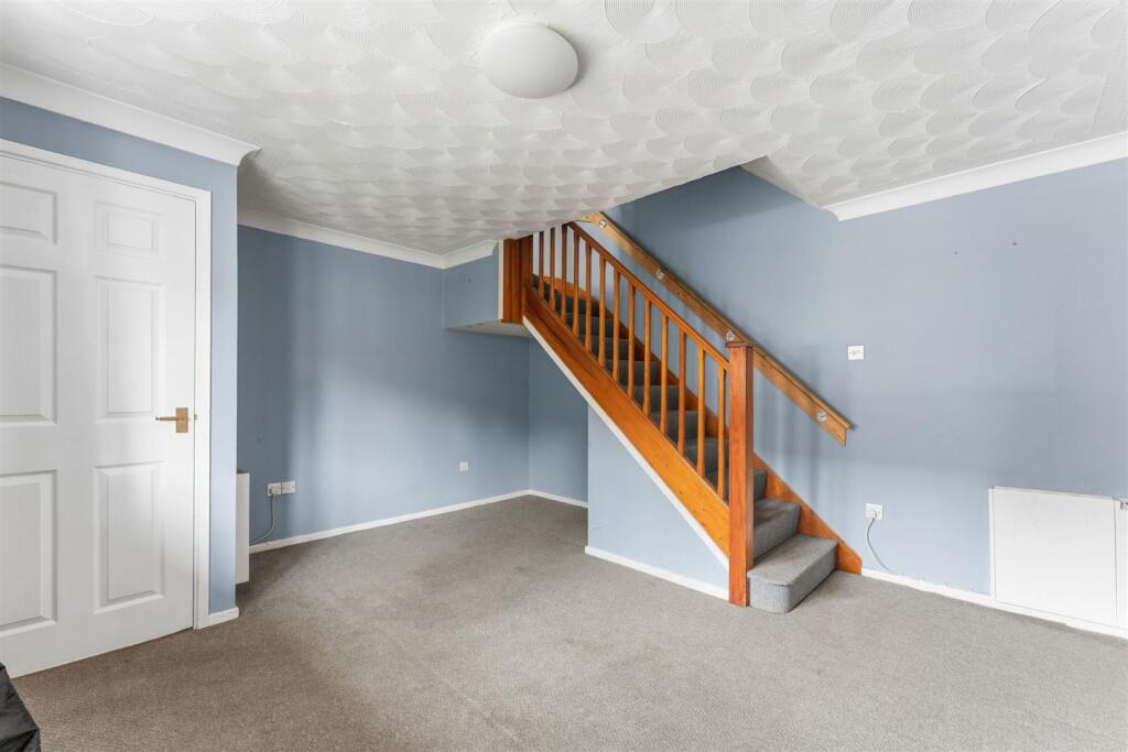 House in Kettering, Avondale - View 3