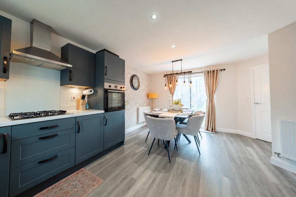 House in Blaby, Lubbesthorpe - More