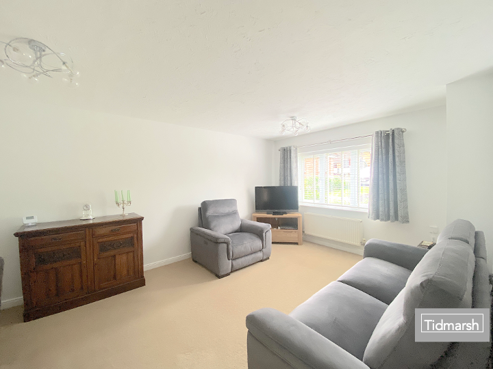 Crompton Court, Codsall, Staffordshire WV8 1GE photo 4