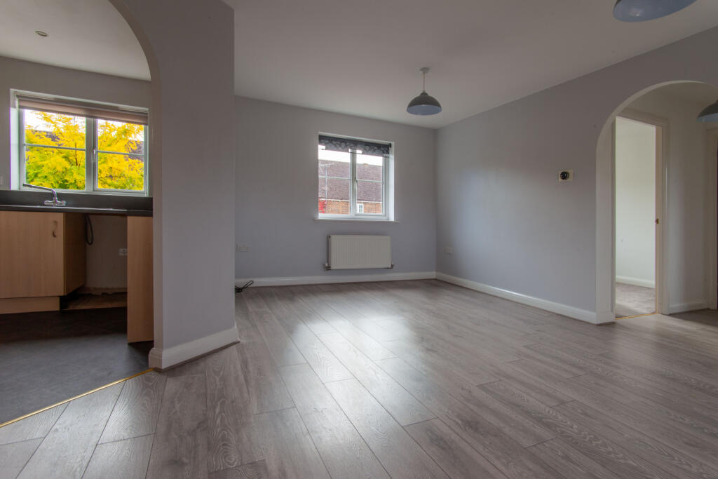 Pine Close, Rendlesham, IP12 2GD photo 3