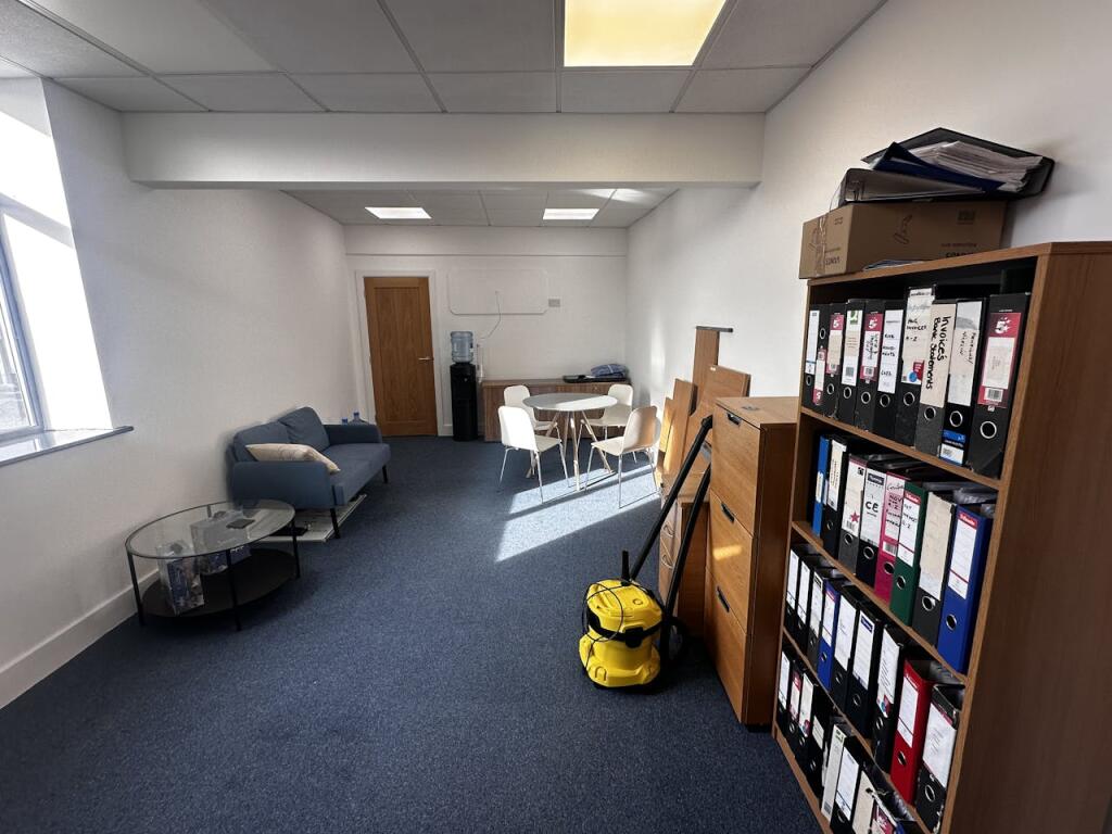 Additional image 11 of First Floor Offices at 7 Queensway, Halesowen, B63 4AB
