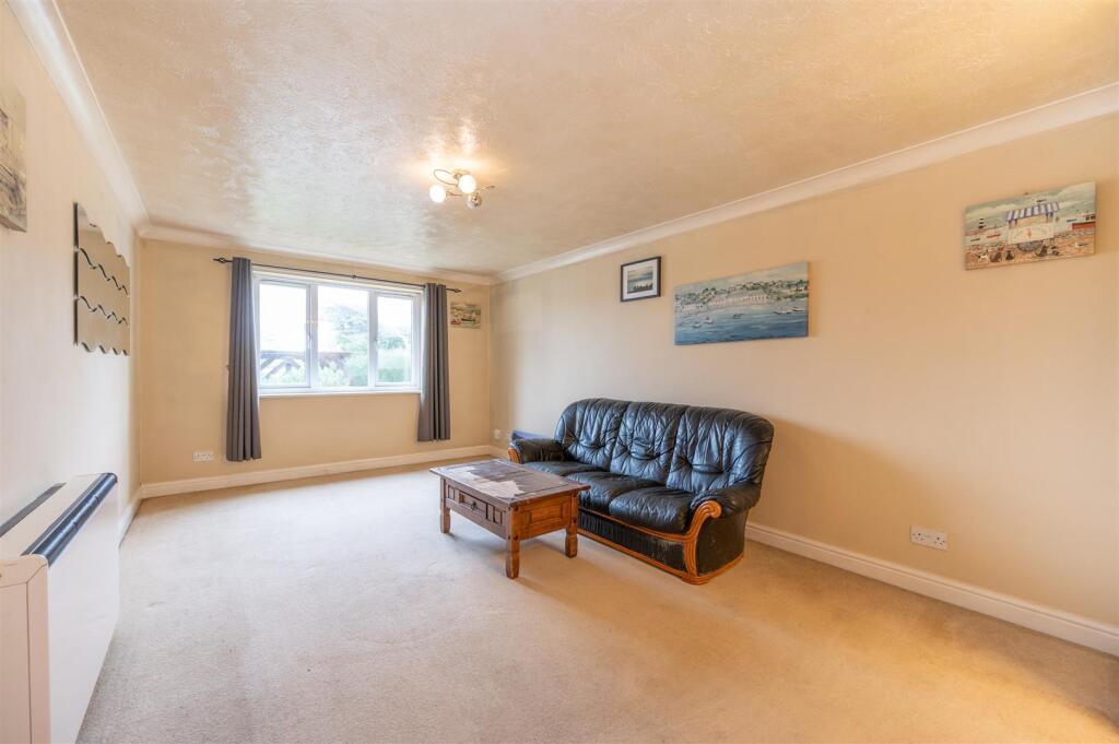 Southwood Road, Hayling Island photo 5