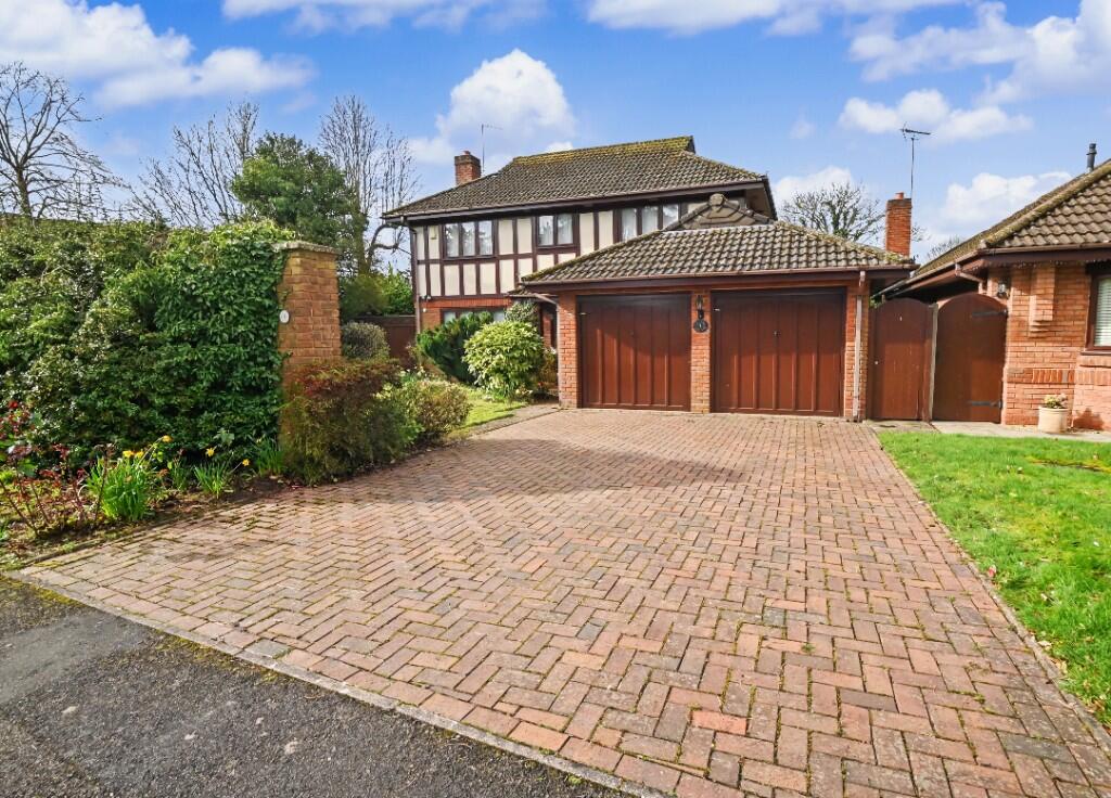 Main image of property: Froyle Close, Tettenhall, Wolverhampton, West Midlands, WV6
