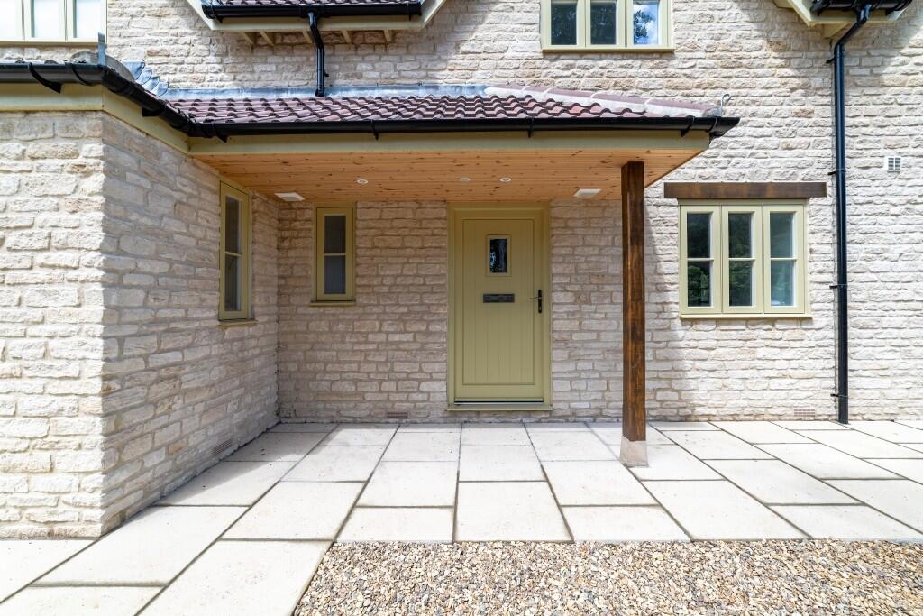 House in Swindon - View 4