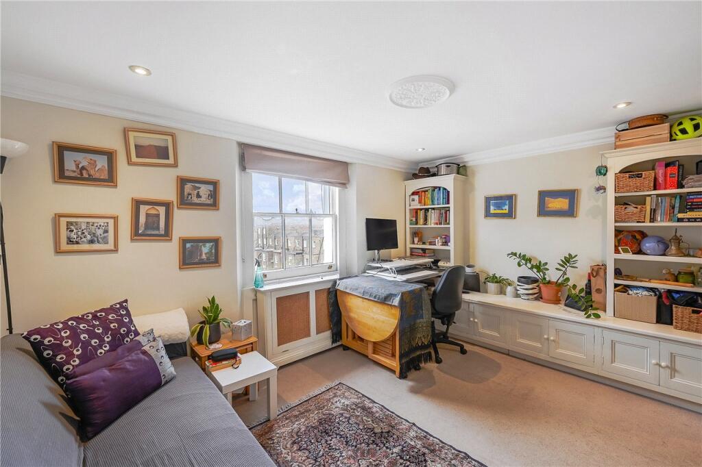 Apartment in London - View 3