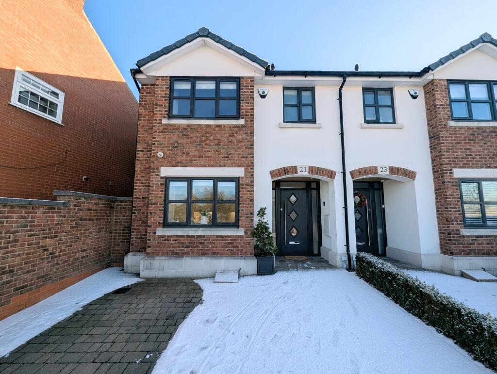 Main image of property: Green Lane, Romiley